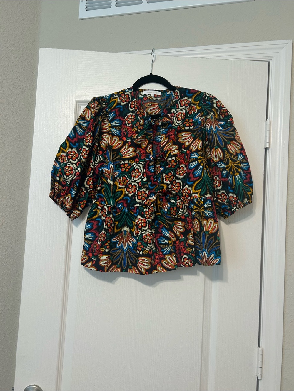 Olivaceous Multicolor Floral Button-Front Puff Sleeve Top